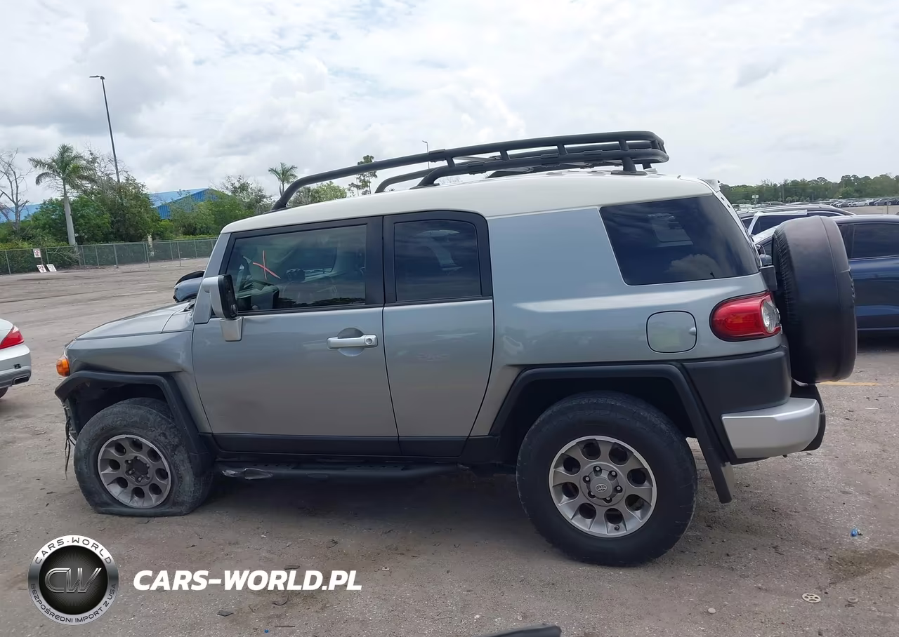 2012 Toyota Fj Cruiser VIN:JTEBU4BF0CK118544 - 14