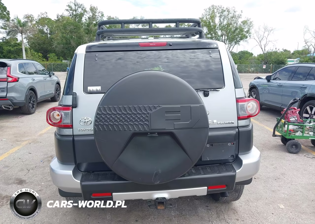 2012 Toyota Fj Cruiser VIN:JTEBU4BF0CK118544 - 16