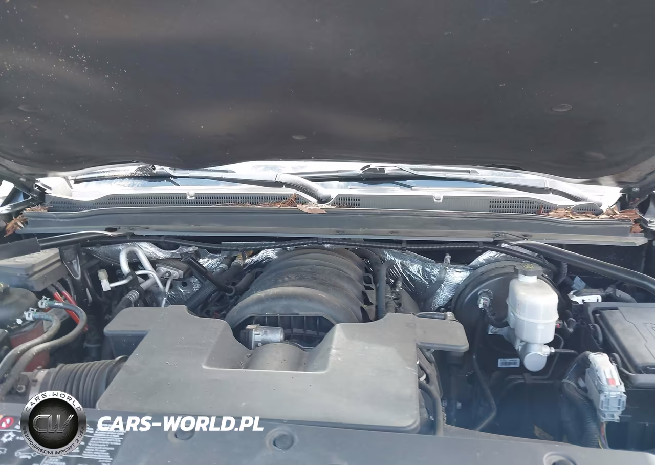 2018 Chevrolet Tahoe Lt VIN:1GNSKBKC0JR146943 - 10