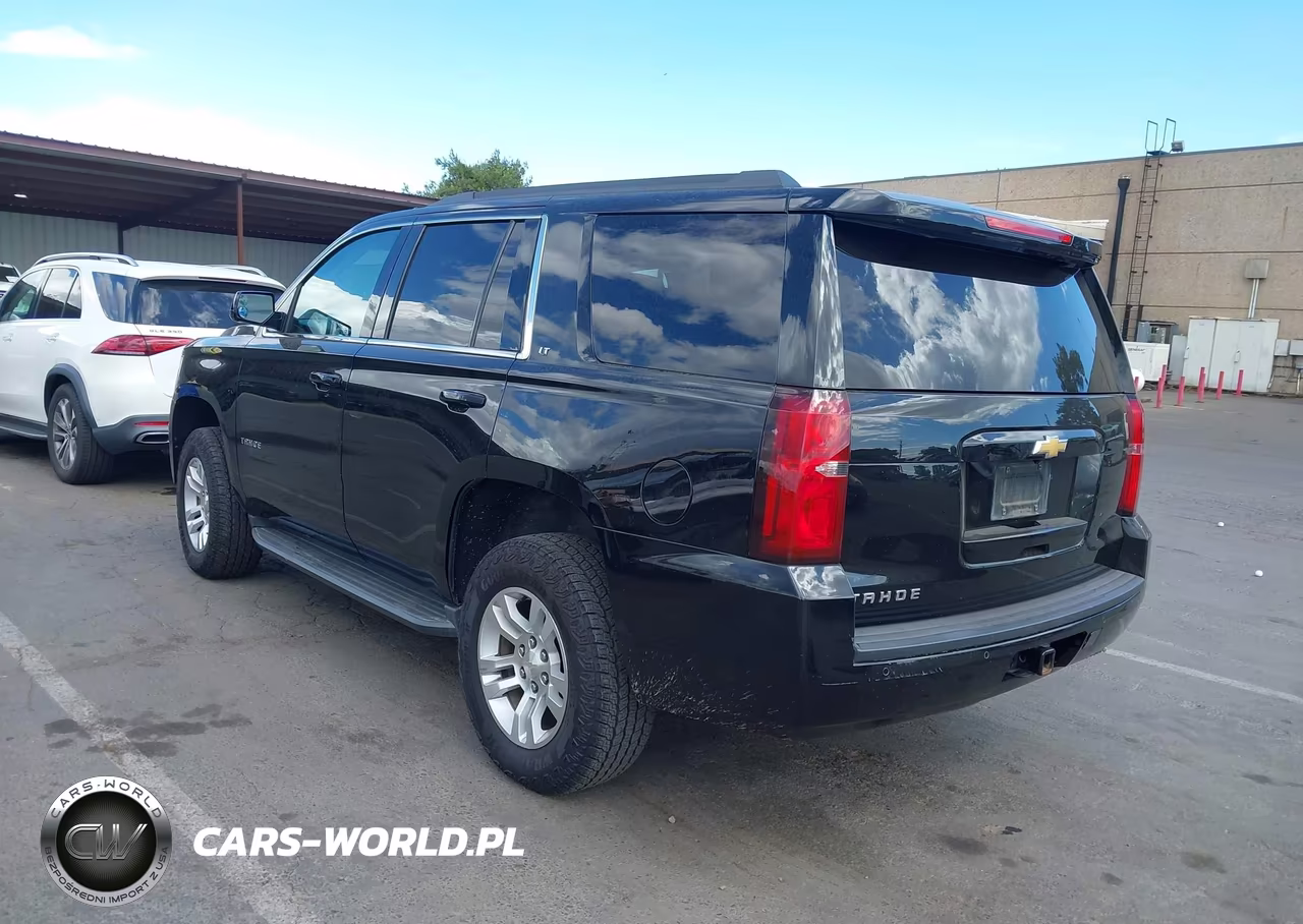 2018 Chevrolet Tahoe Lt VIN:1GNSKBKC0JR146943 - 3