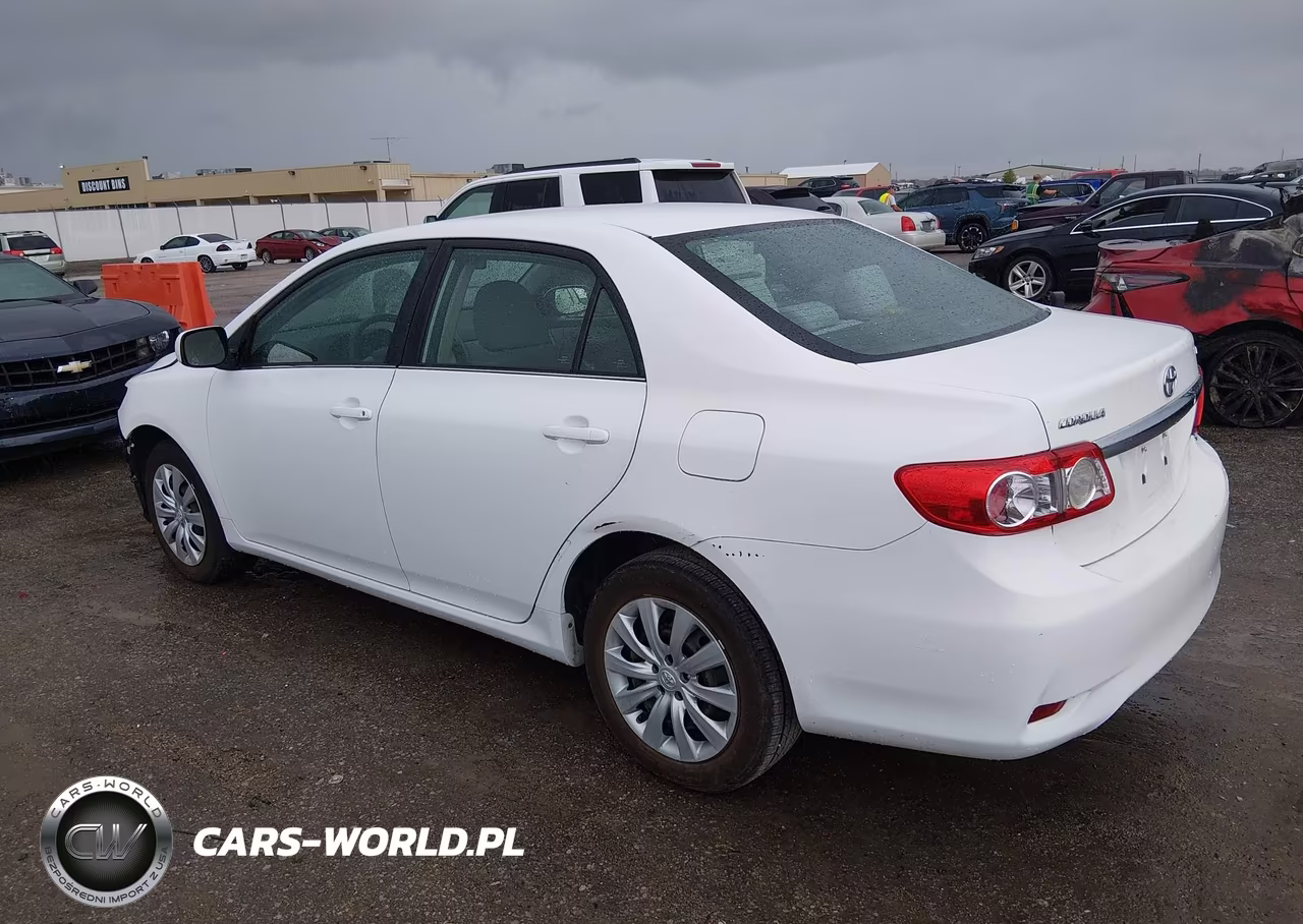 2013 Toyota Corolla Le VIN:2T1BU4EE2DC013871 - 3