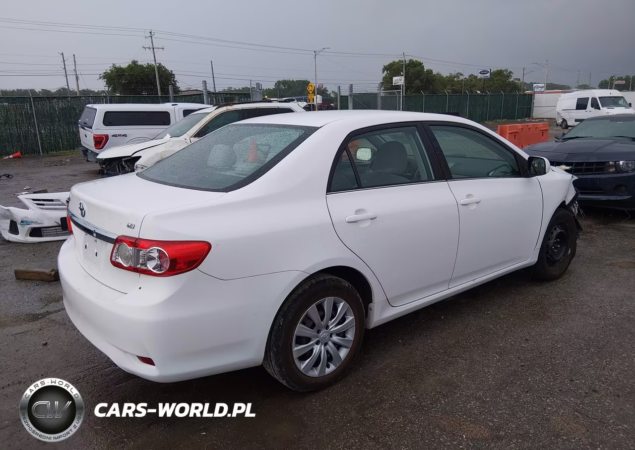 2013 Toyota Corolla Le VIN:2T1BU4EE2DC013871 - 4