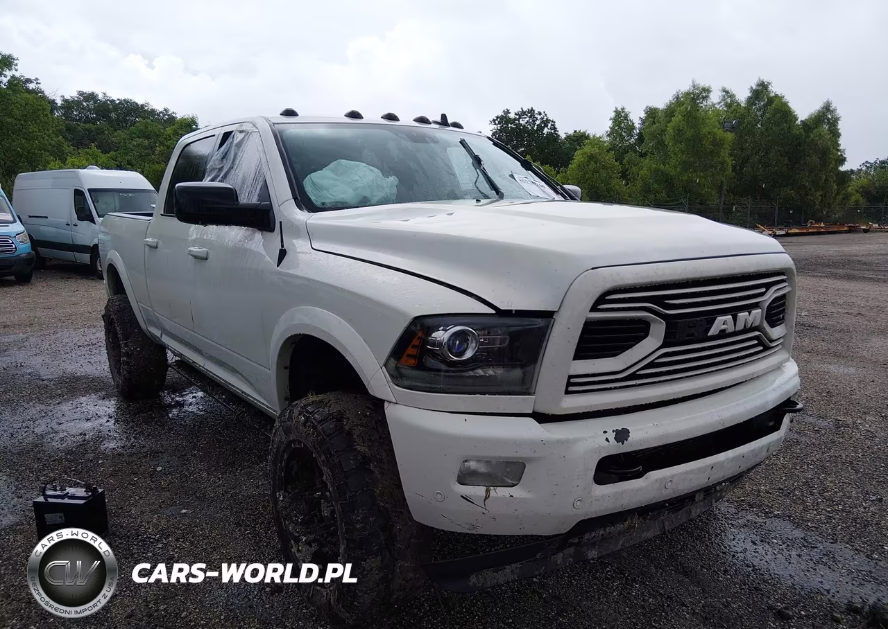 2018 Ram 2500 Laramie 4X4 6'4 Box VIN:3C6UR5FL0JG380063 - 13