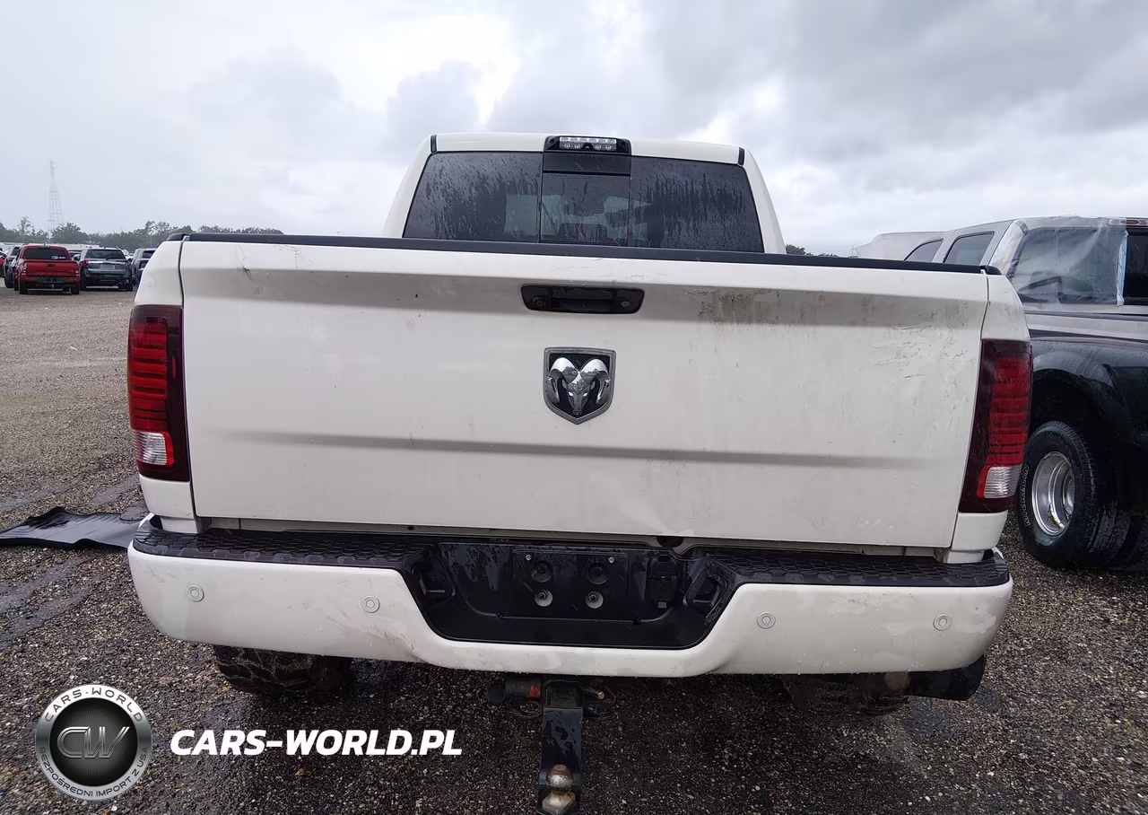 2018 Ram 2500 Laramie 4X4 6'4 Box VIN:3C6UR5FL0JG380063 - 16