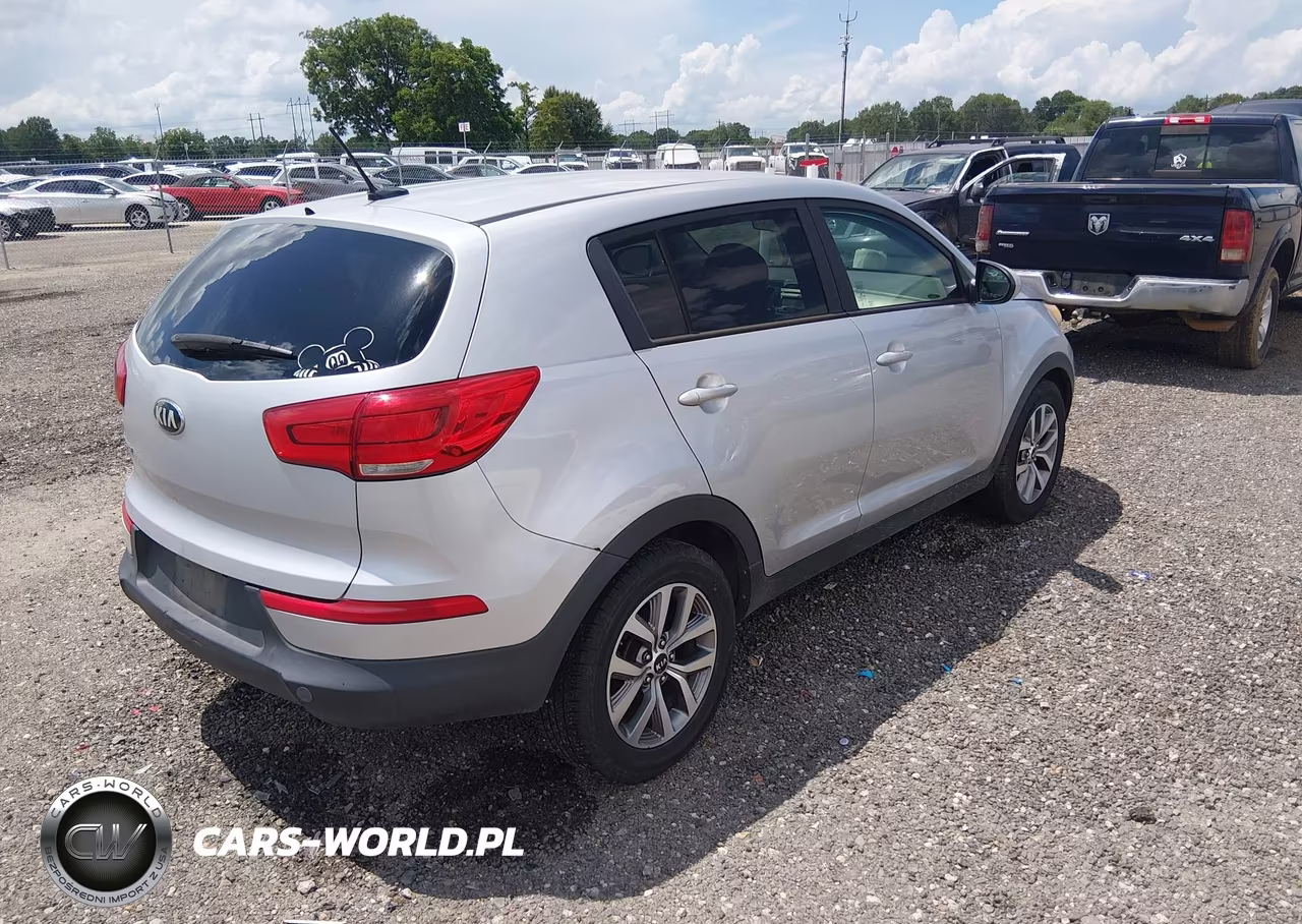 2015 Kia Sportage Lx VIN:KNDPB3ACXF7721414 - 4