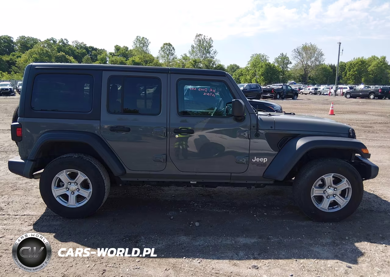 2021 Jeep Wrangler Unlimited Sport S 4X4 VIN:1C4HJXDNXMW630352 - 13