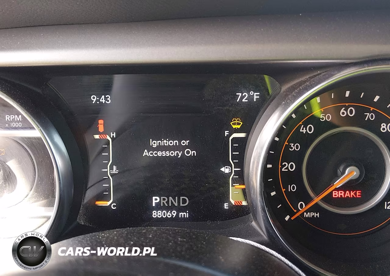 2021 Jeep Wrangler Unlimited Sport S 4X4 VIN:1C4HJXDNXMW630352 - 15