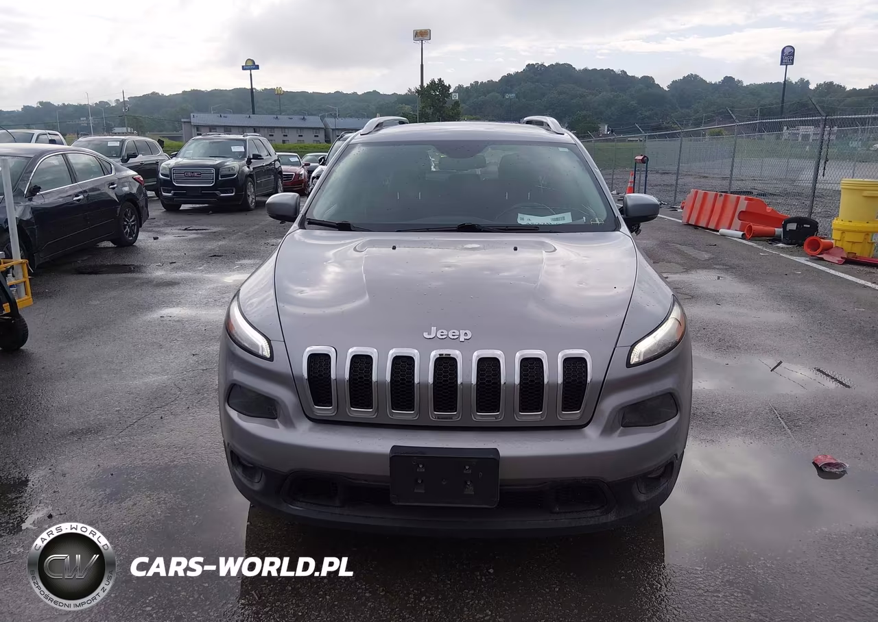 2016 Jeep Cherokee Latitude VIN:1C4PJLCB2GW179627 - 12