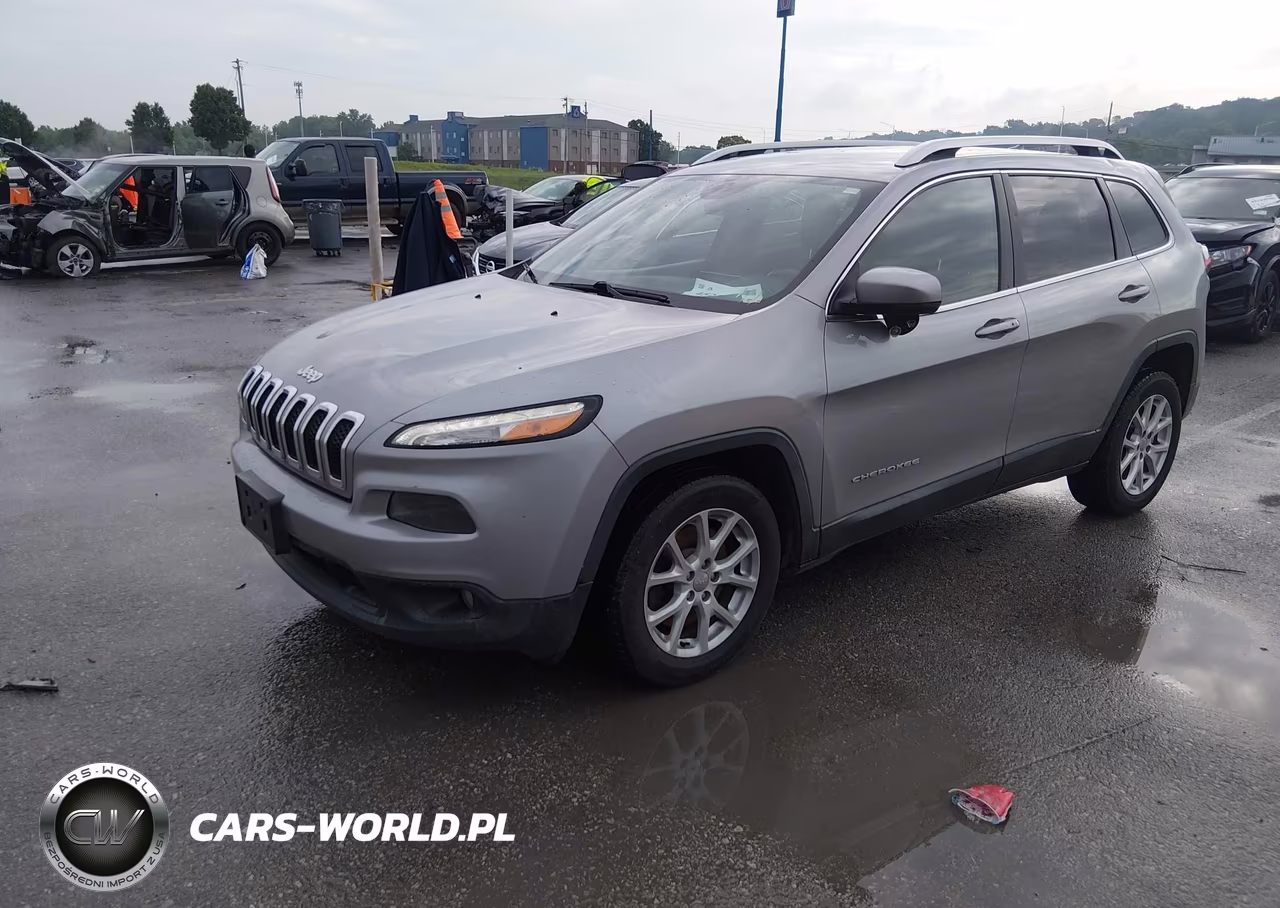 2016 Jeep Cherokee Latitude VIN:1C4PJLCB2GW179627 - 2