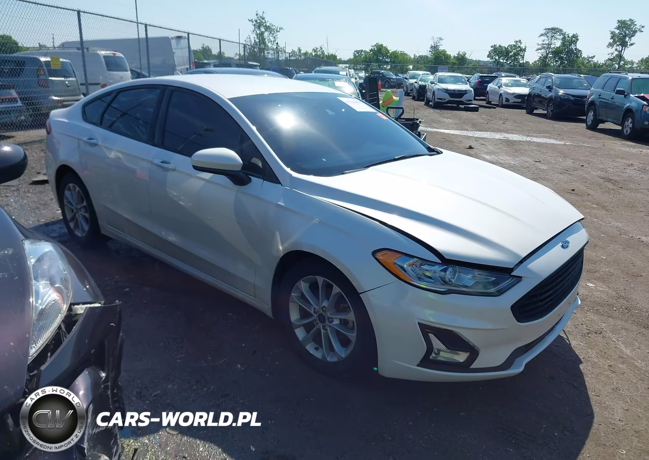 2020 Ford Fusion Se – zdjęcie 1 z 16