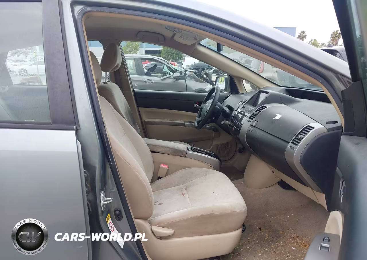 2005 Toyota Prius VIN:JTDKB20U153064684 - 5