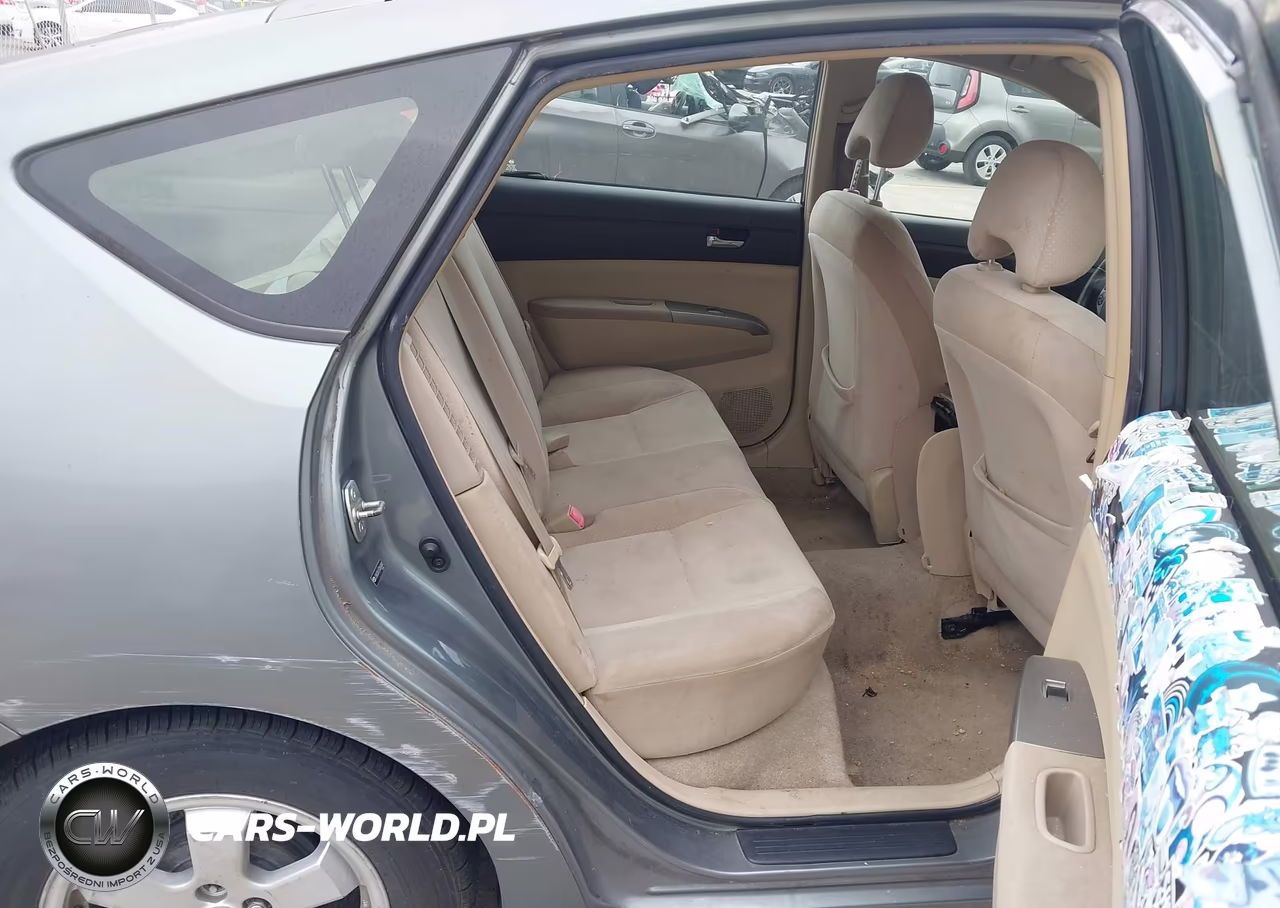 2005 Toyota Prius VIN:JTDKB20U153064684 - 8