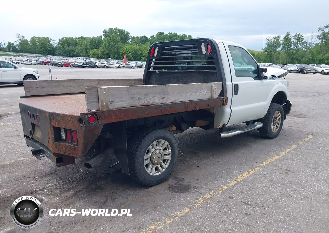 2011 Ford F-350 Xlt VIN:1FTRF3B69BEC24317 - 4