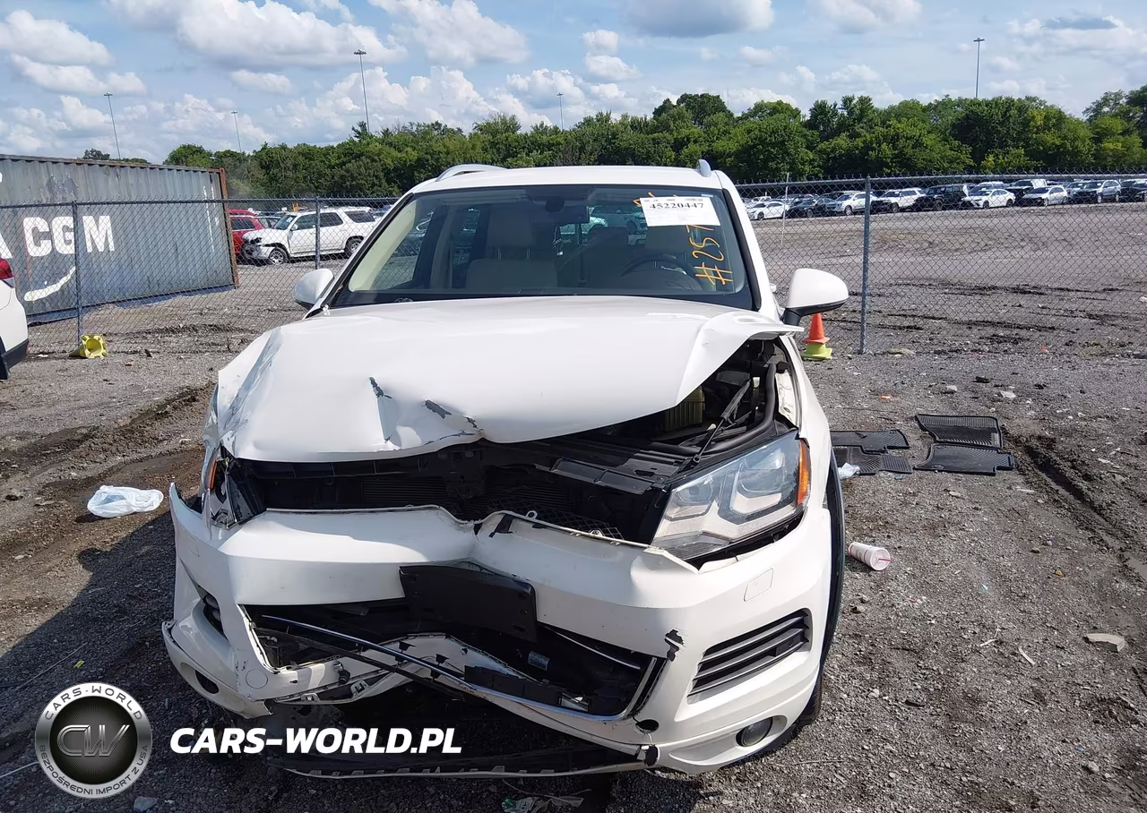 2012 Volkswagen Touareg Vr6 Sport VIN:WVGFF9BP4CD002575 - 12