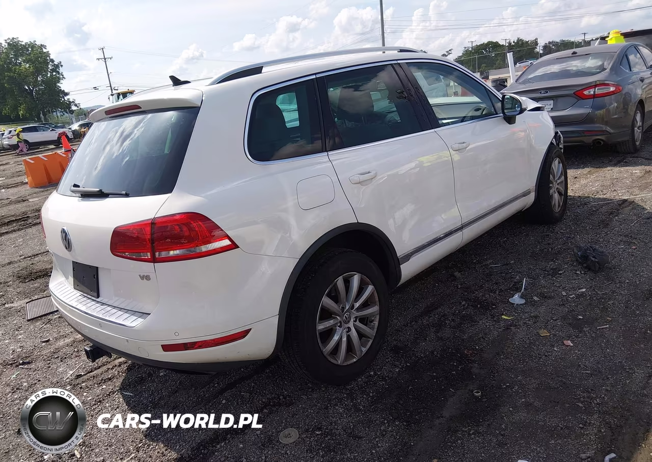 2012 Volkswagen Touareg Vr6 Sport VIN:WVGFF9BP4CD002575 - 4