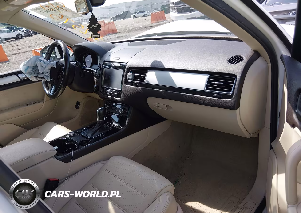 2012 Volkswagen Touareg Vr6 Sport VIN:WVGFF9BP4CD002575 - 5