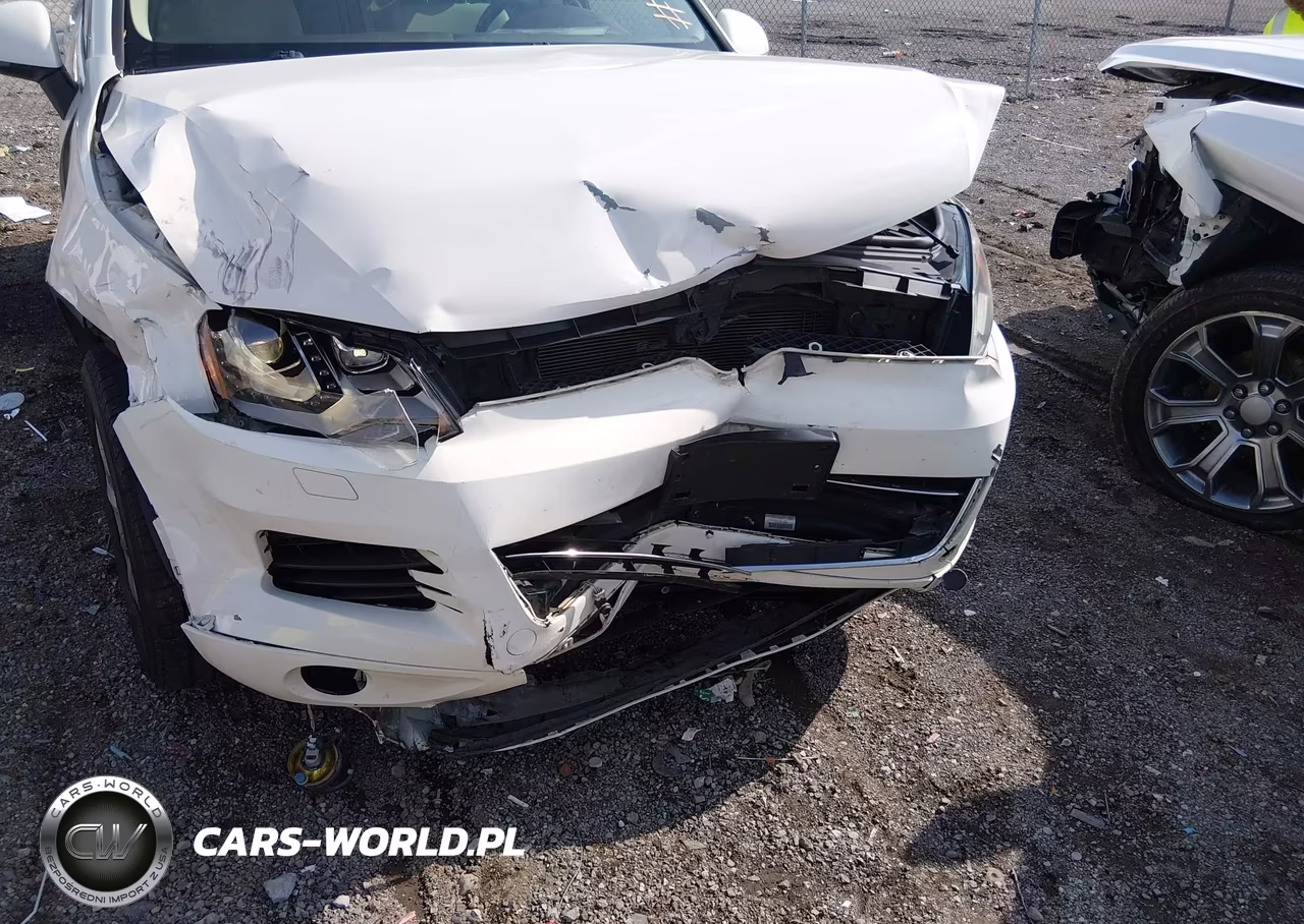 2012 Volkswagen Touareg Vr6 Sport VIN:WVGFF9BP4CD002575 - 6