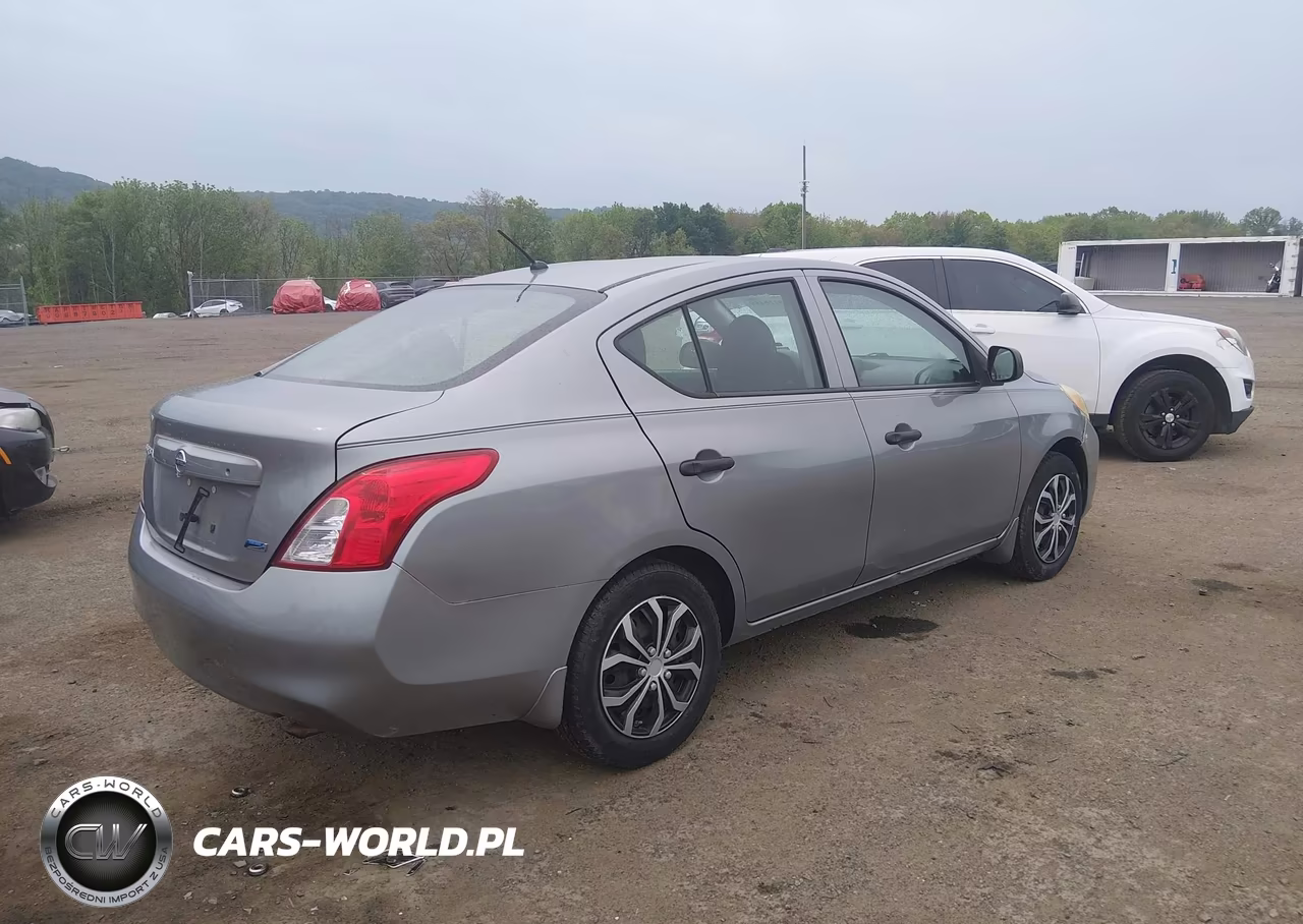2012 Nissan Versa 1.6 S VIN:3N1CN7AP8CL916809 - 4