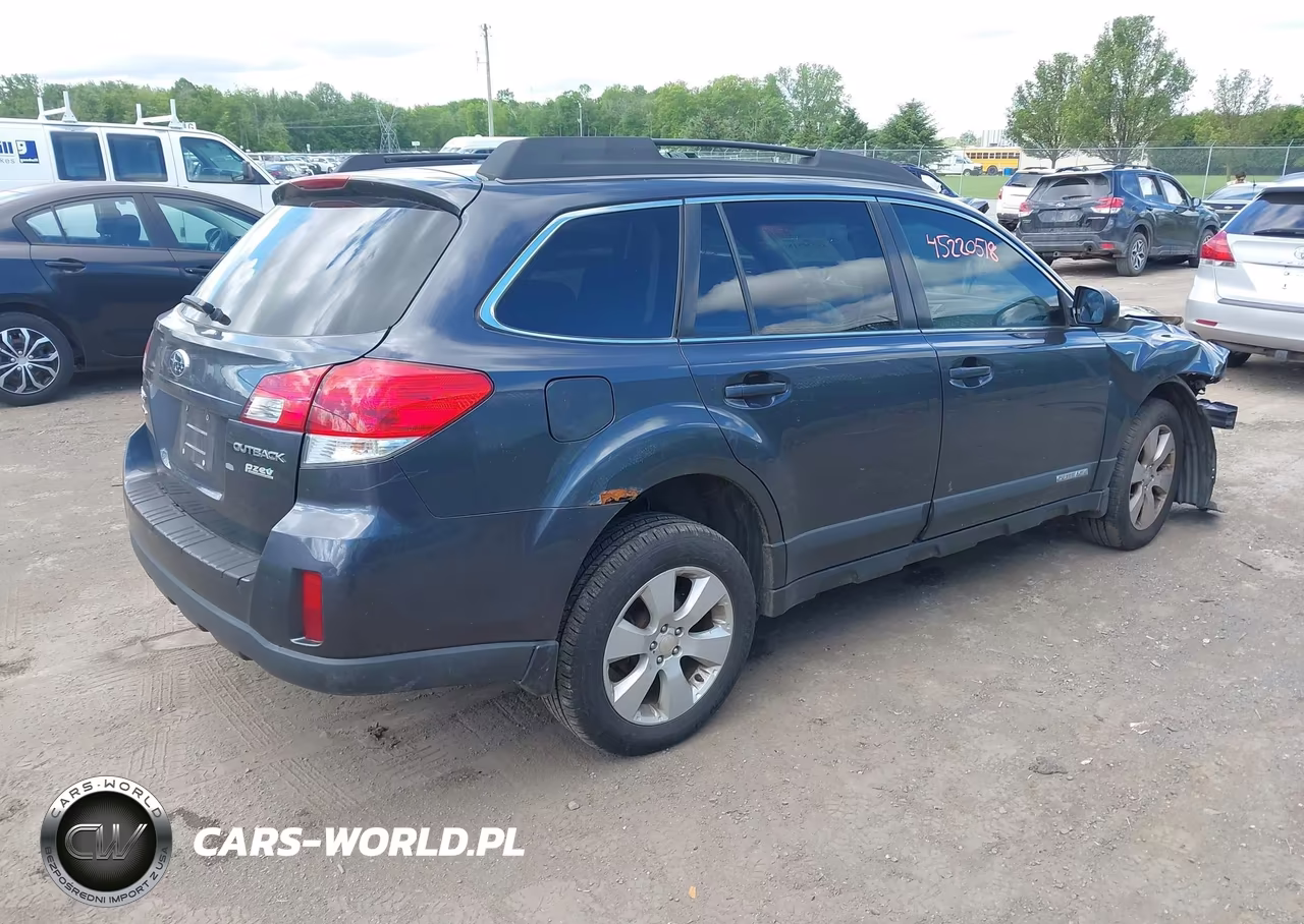 2012 Subaru Outback 2.5I Premium VIN:4S4BRBCC8C3221716 - 4