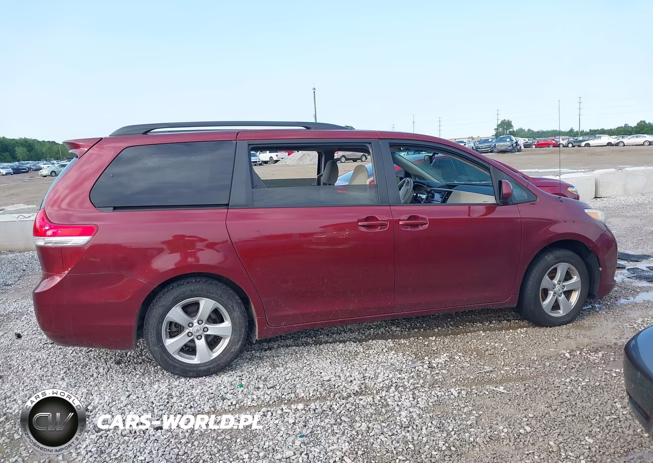 2011 Toyota Sienna Le V6 VIN:5TDKK3DC0BS016269 - 13
