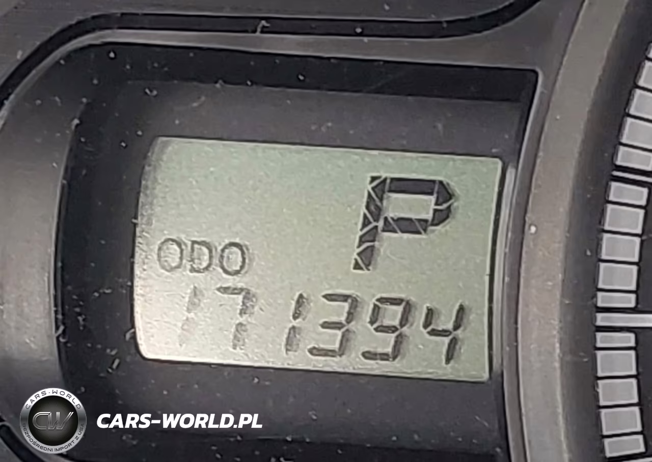 2011 Toyota Sienna Le V6 VIN:5TDKK3DC0BS016269 - 15