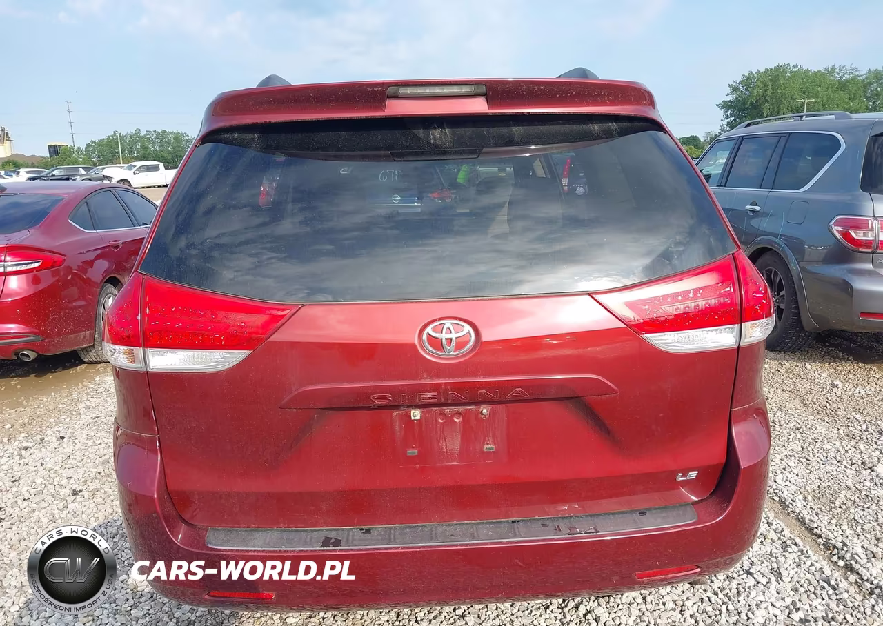 2011 Toyota Sienna Le V6 VIN:5TDKK3DC0BS016269 - 16
