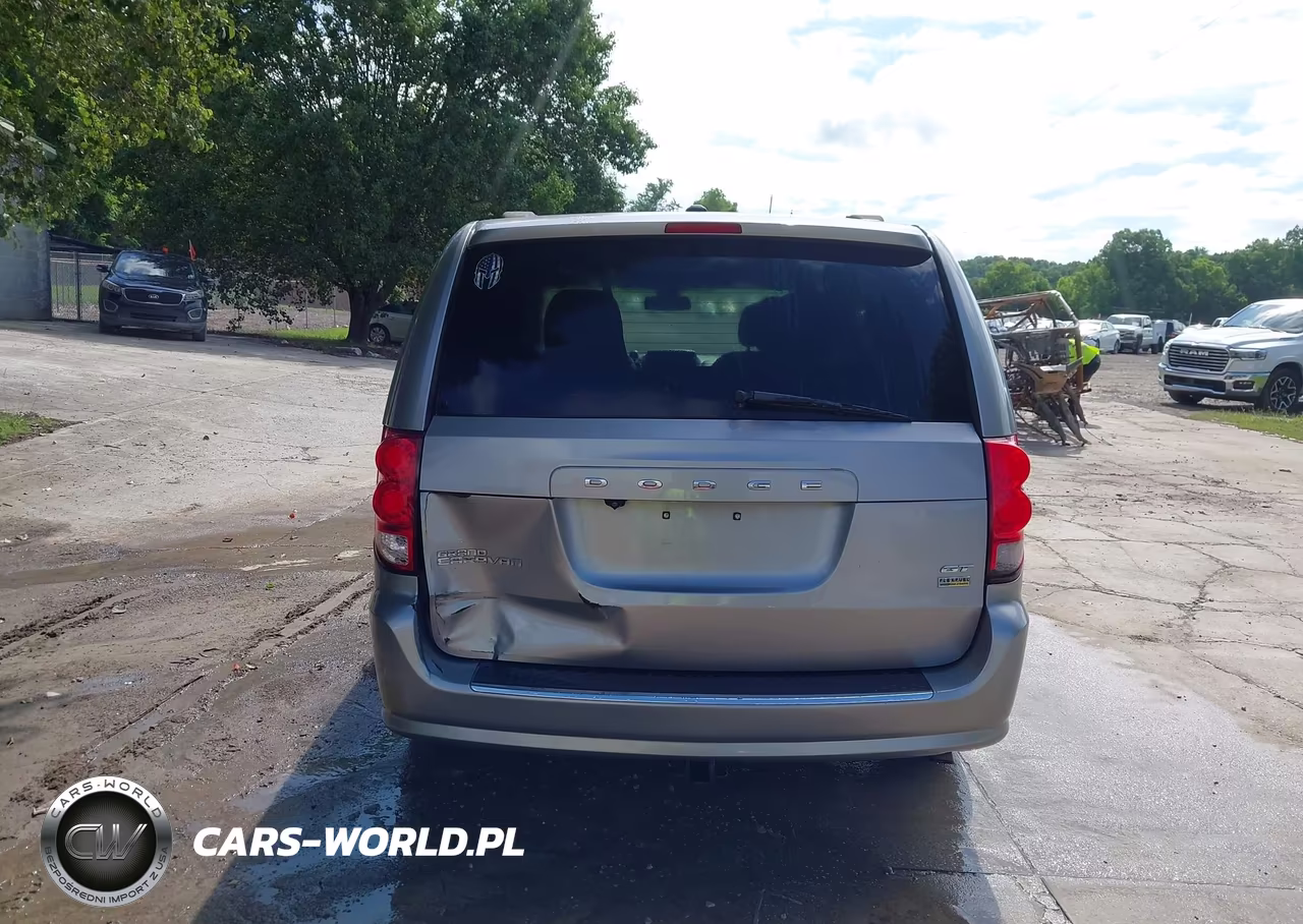 2018 Dodge Grand Caravan Gt VIN:2C4RDGEG9JR281894 - 16