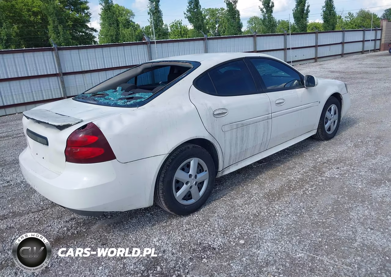 2007 Pontiac Grand Prix VIN:2G2WP552971126177 - 4