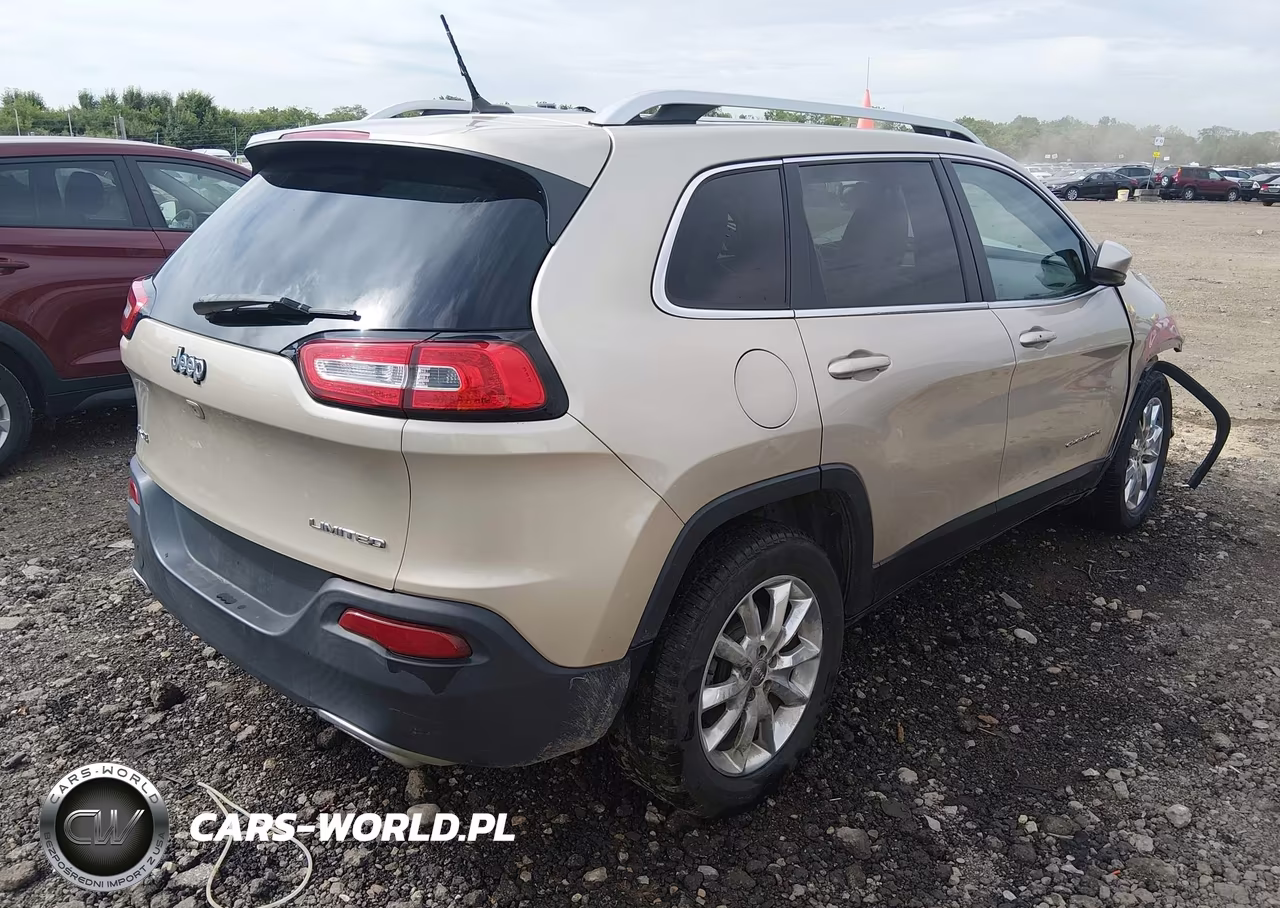 2015 Jeep Cherokee Limited VIN:1C4PJMDS3FW646878 - 4