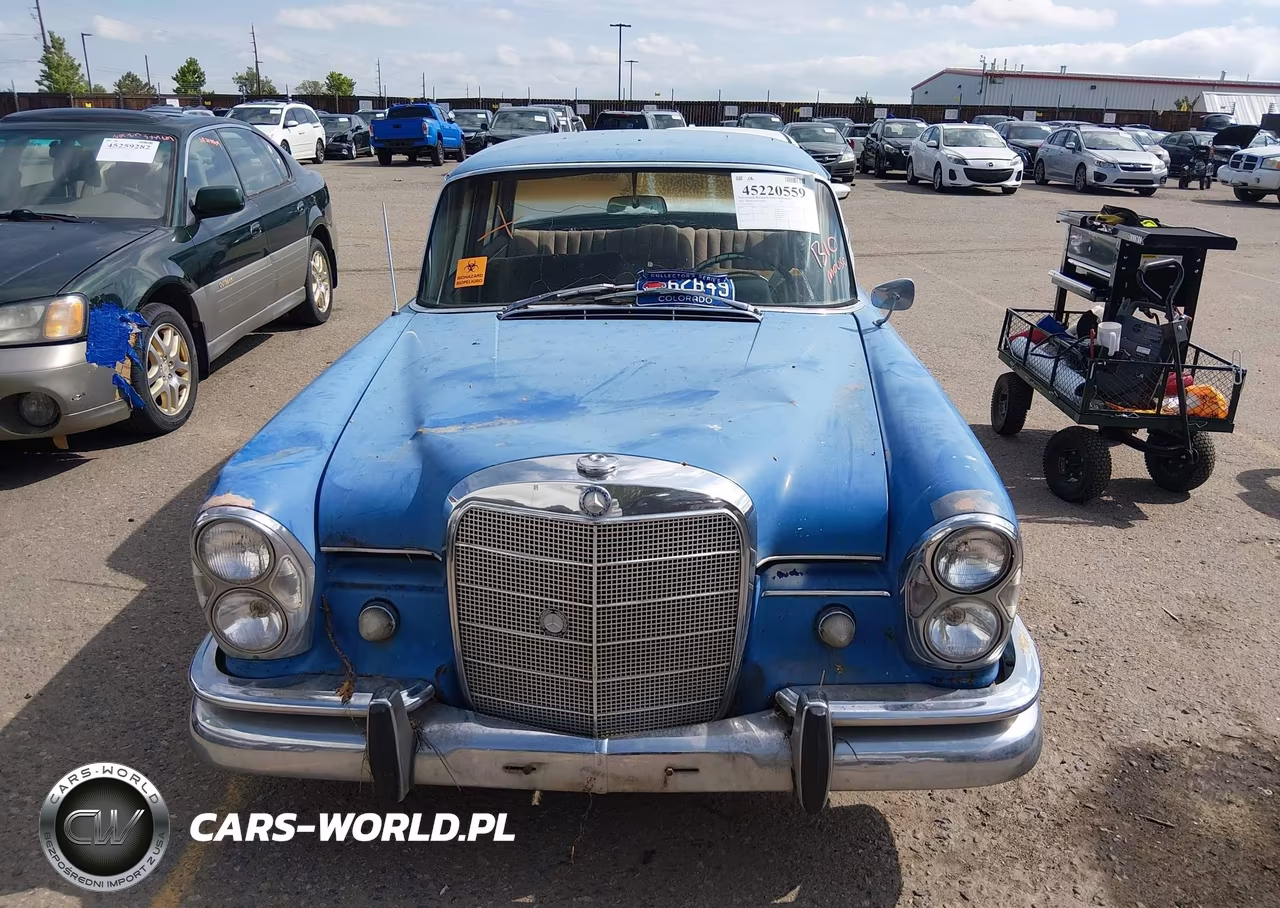 1963 Mercedes-Benz 220 VIN:220S068522 - 12