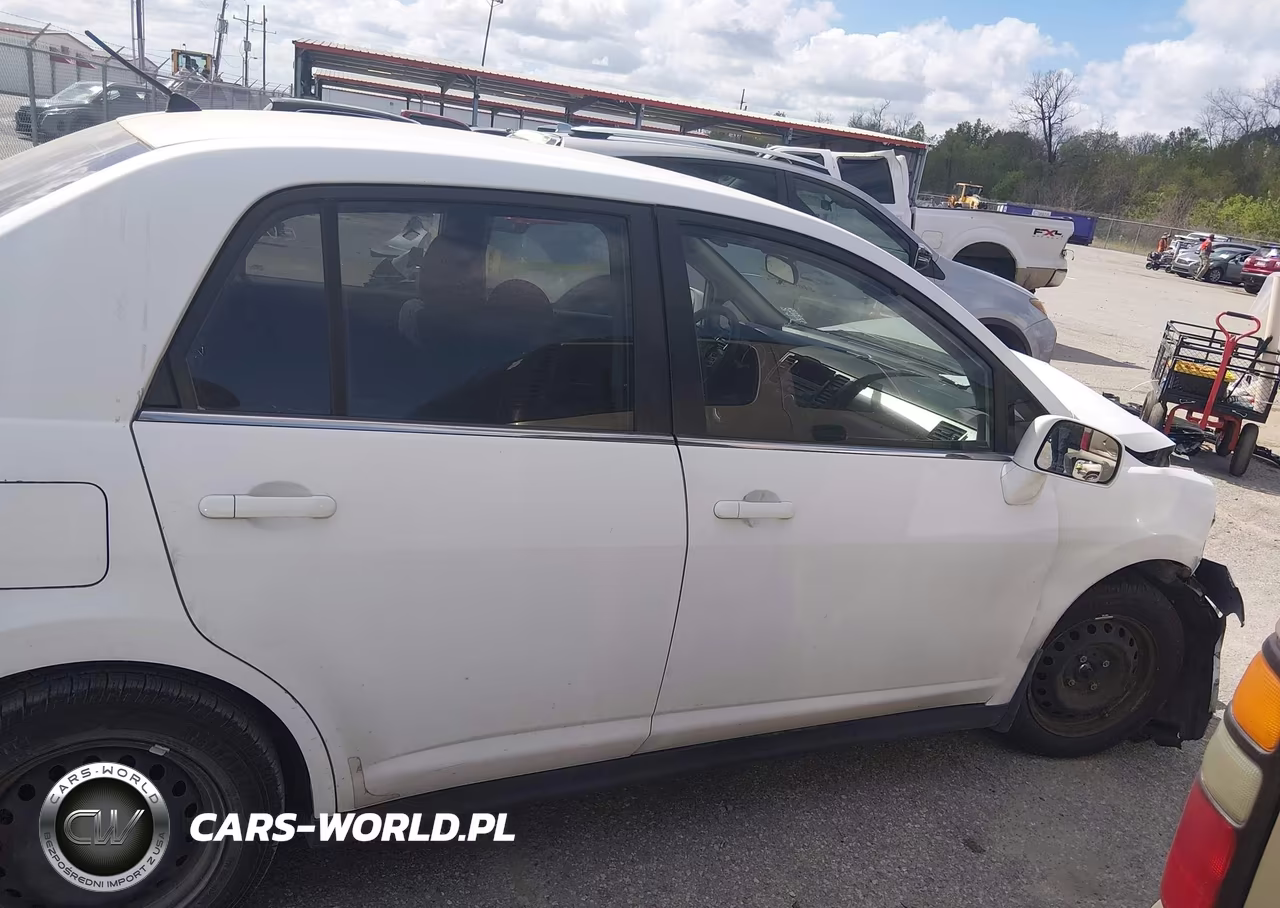 2008 Nissan Versa 1.8S VIN:3N1BC11E18L392875 - 13