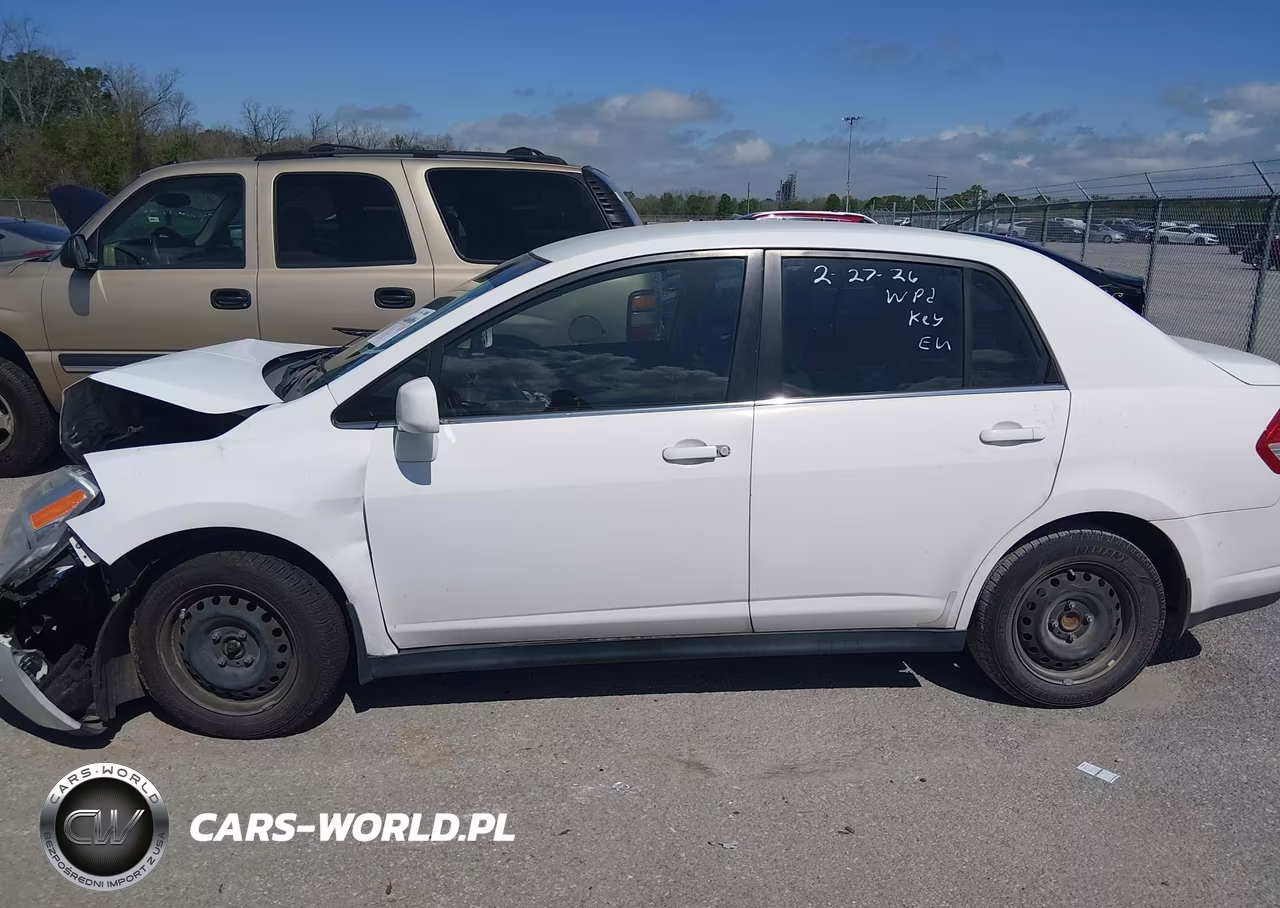 2008 Nissan Versa 1.8S VIN:3N1BC11E18L392875 - 14