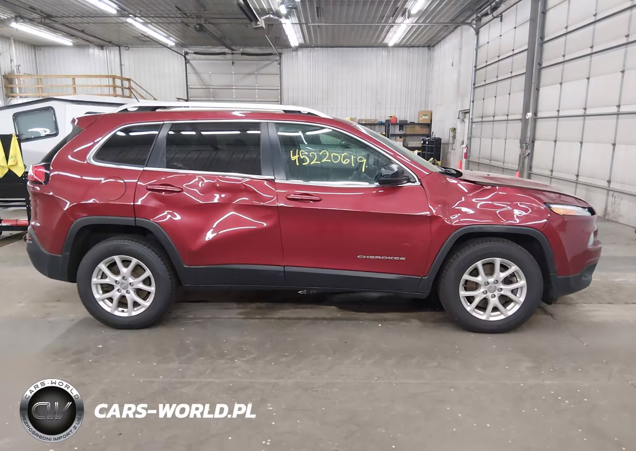 2015 Jeep Cherokee Latitude VIN:1C4PJMCB5FW540613 - 14
