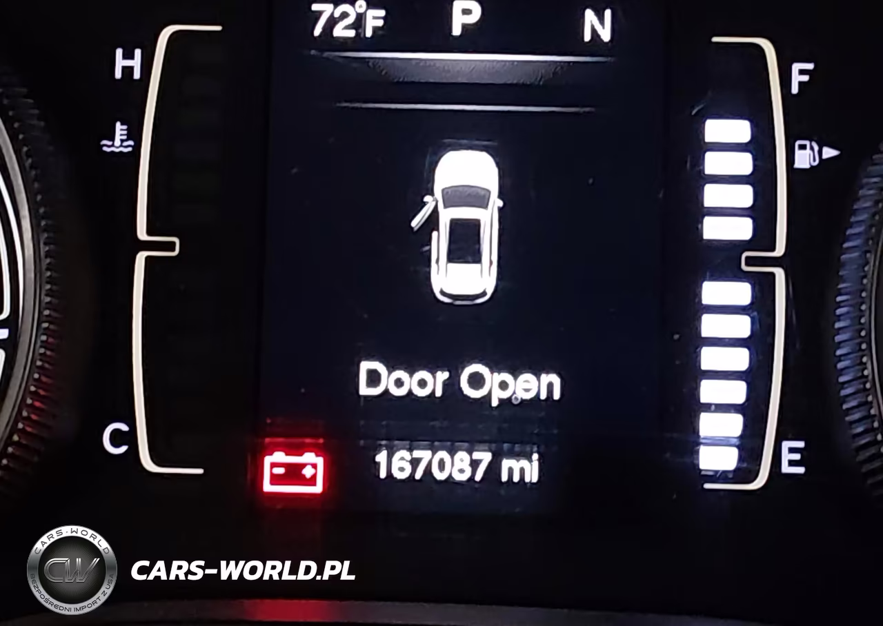 2015 Jeep Cherokee Latitude VIN:1C4PJMCB5FW540613 - 16