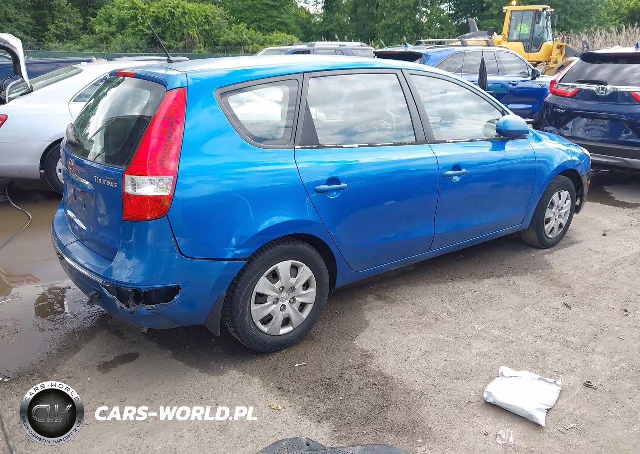 2010 Hyundai Elantra Touring Gls VIN:KMHDB8AE4AU080672 - 4
