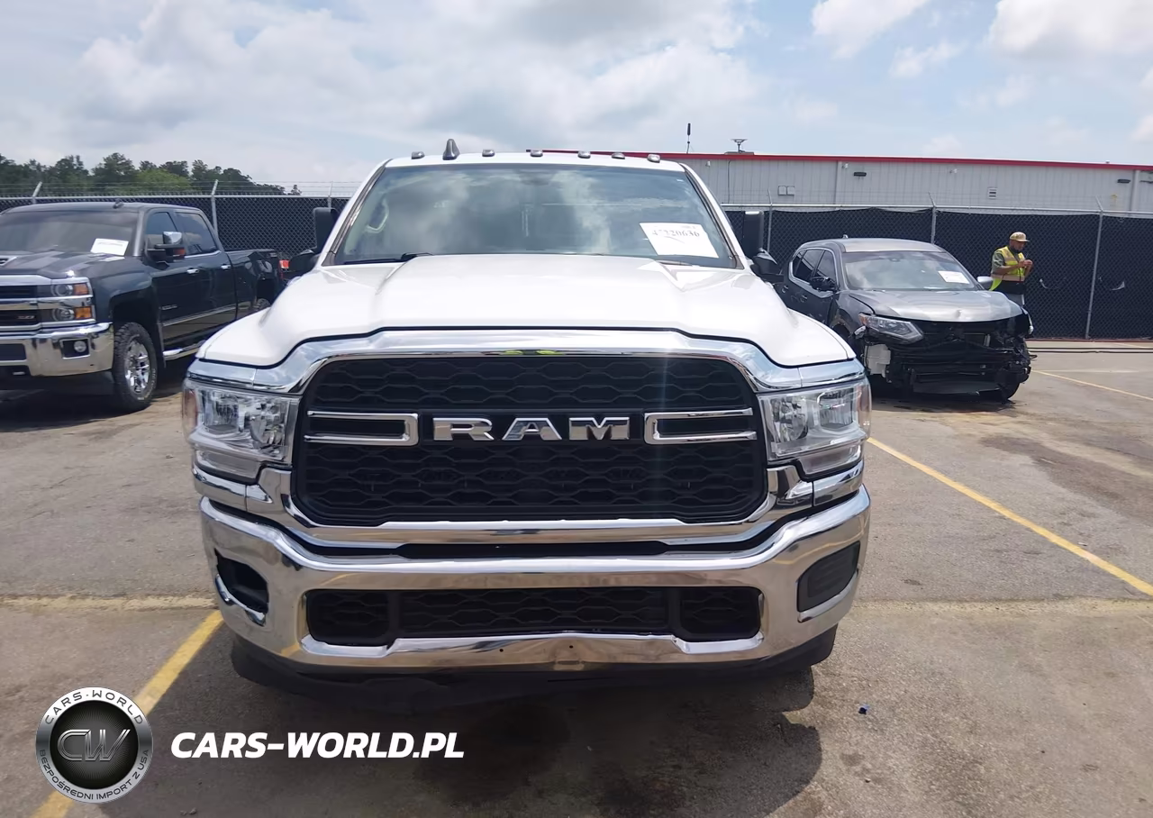 2019 Ram 2500 Tradesman 4X2 8' Box VIN:3C6UR4HJ3KG666254 - 12