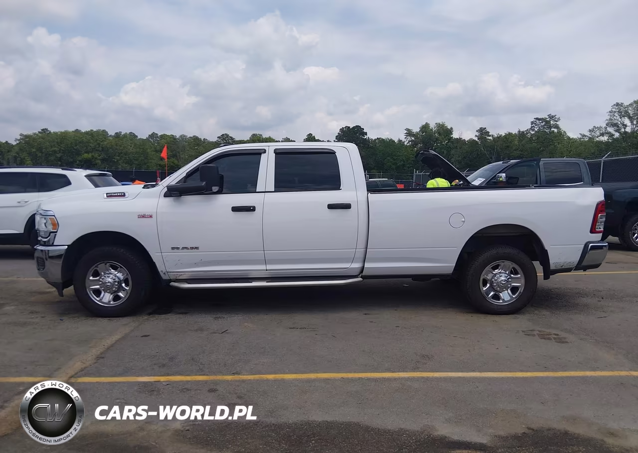 2019 Ram 2500 Tradesman 4X2 8' Box VIN:3C6UR4HJ3KG666254 - 14