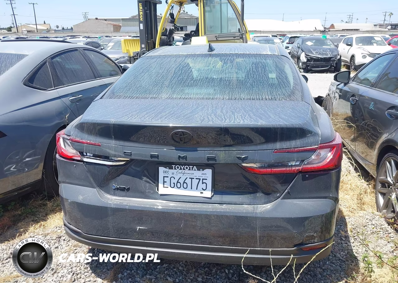 2025 Toyota Camry Le VIN:4T1DAACK7SU205503 - 17