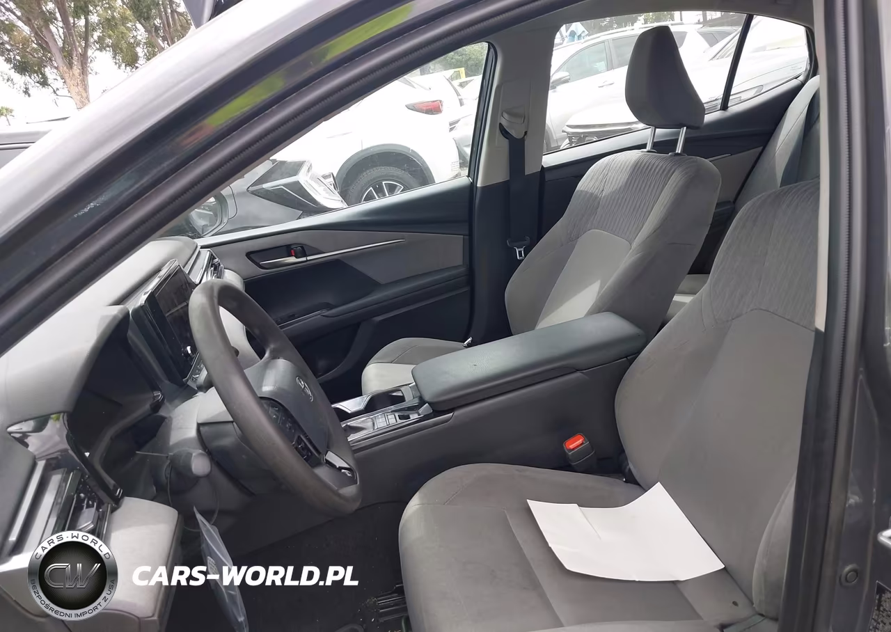 2025 Toyota Camry Le VIN:4T1DAACK7SU205503 - 19