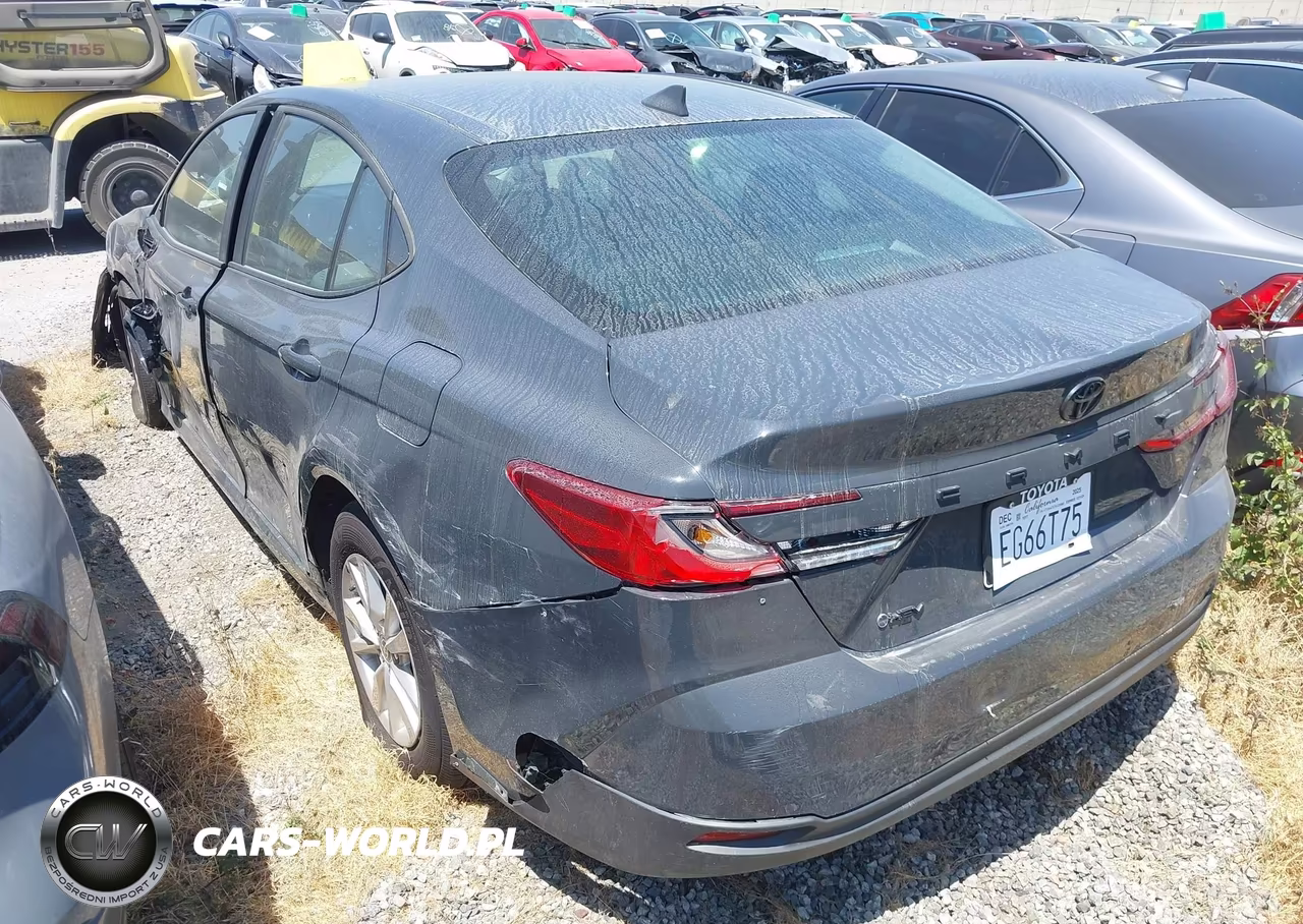 2025 Toyota Camry Le VIN:4T1DAACK7SU205503 - 3
