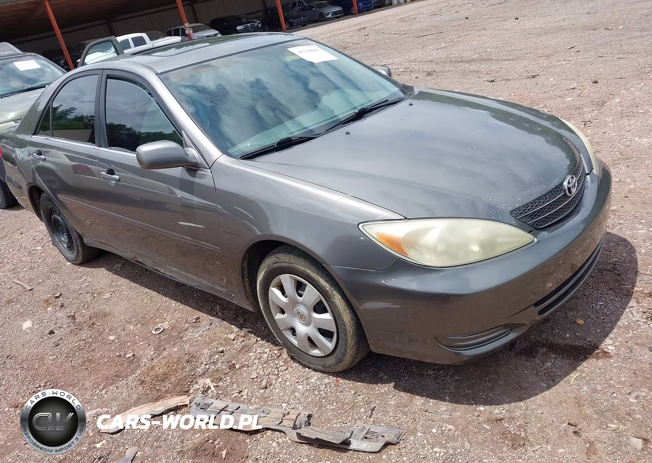 2004 Toyota Camry Le