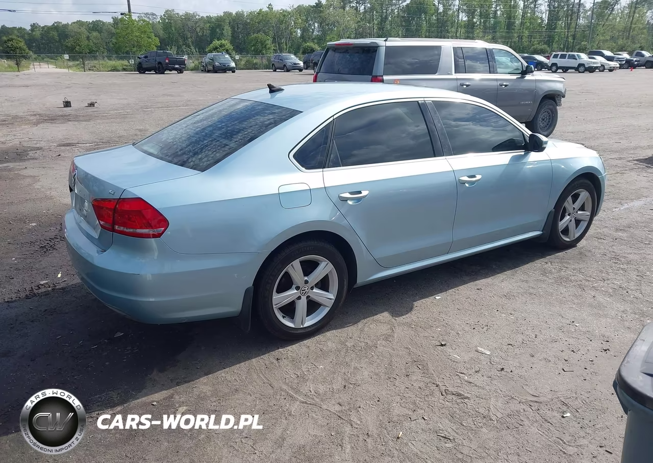 2013 Volkswagen Passat 2.5L Se VIN:1VWBH7A32DC079031 - 4