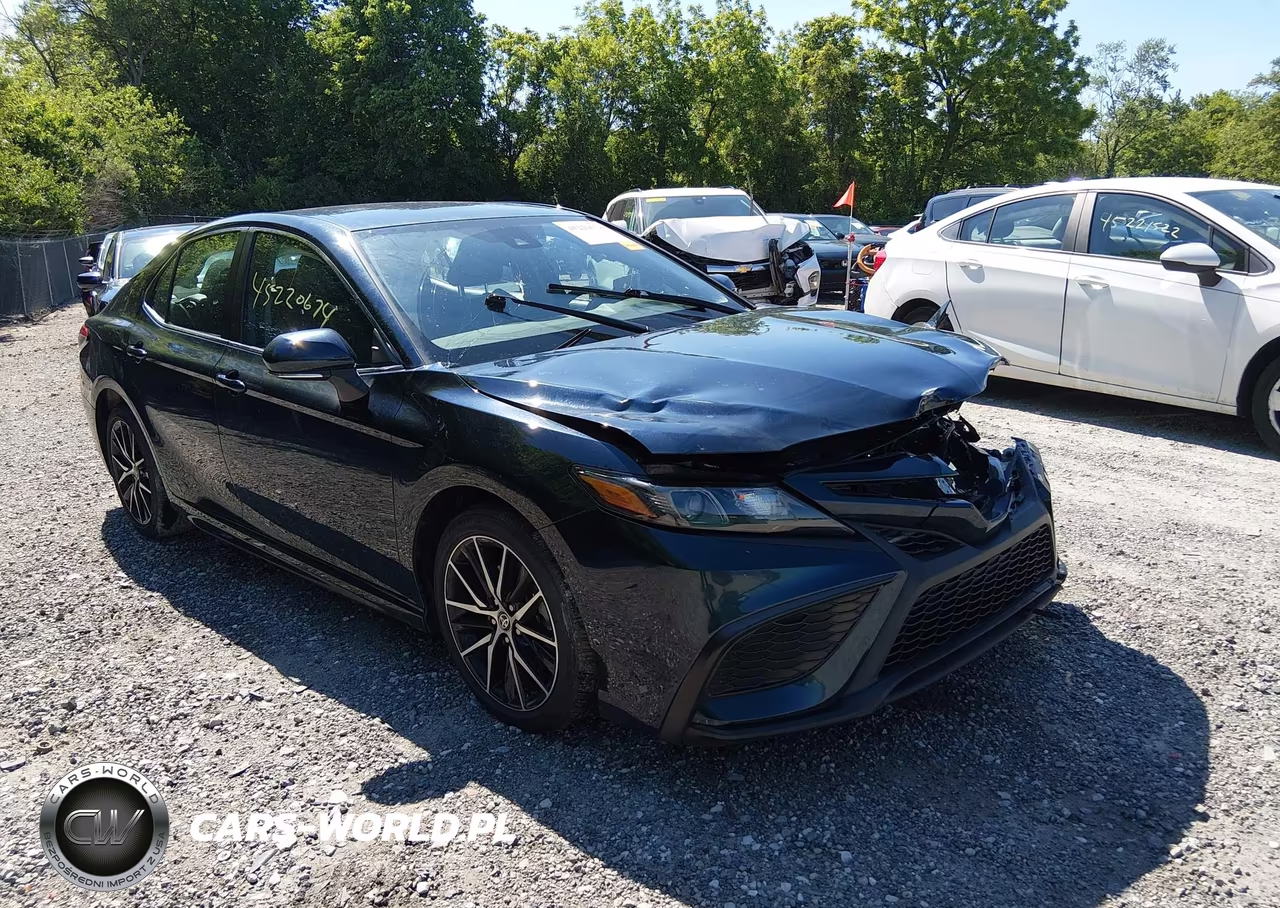 2021 Toyota Camry Se – zdjęcie 1 z 18