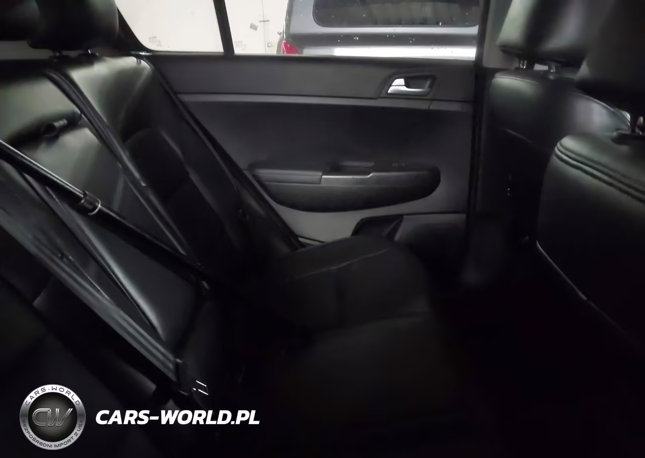 2020 Kia Sportage Lx VIN:KNDPM3AC2L7806219 - 8