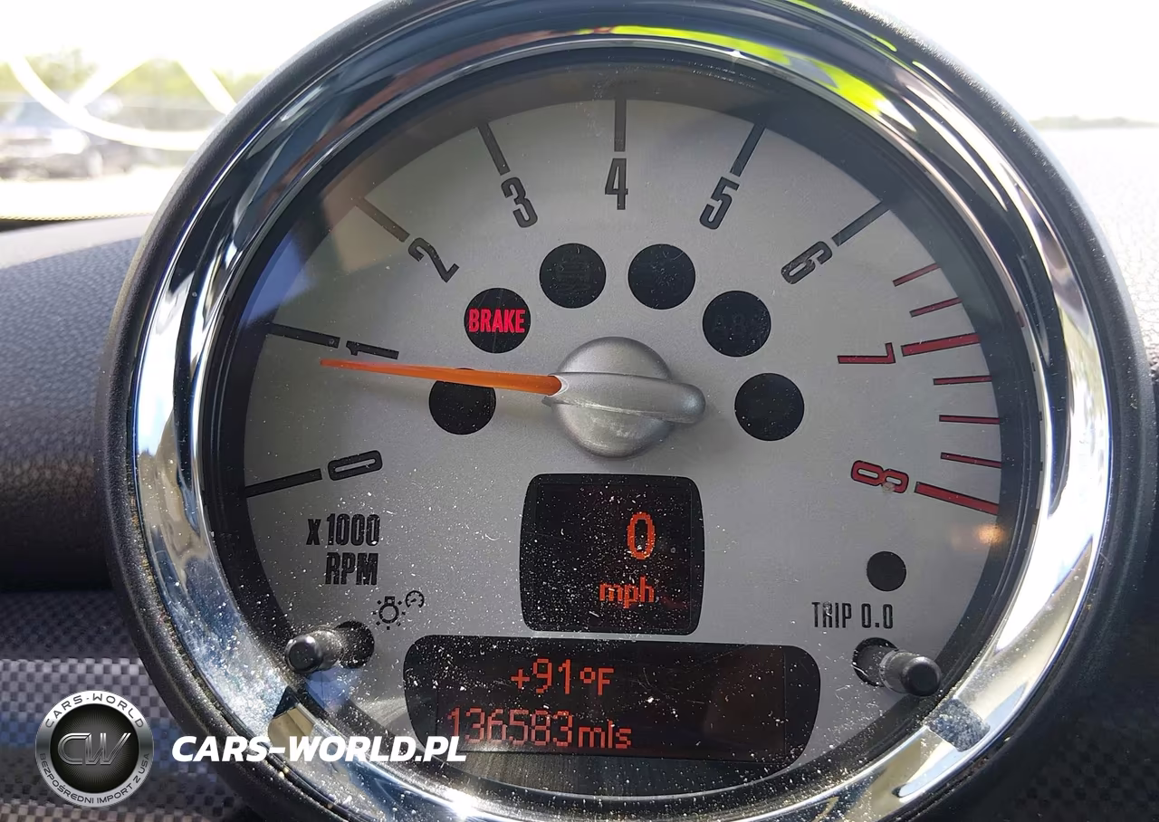 2011 Mini Cooper S VIN:WMWSV3C5XBTY21382 - 7