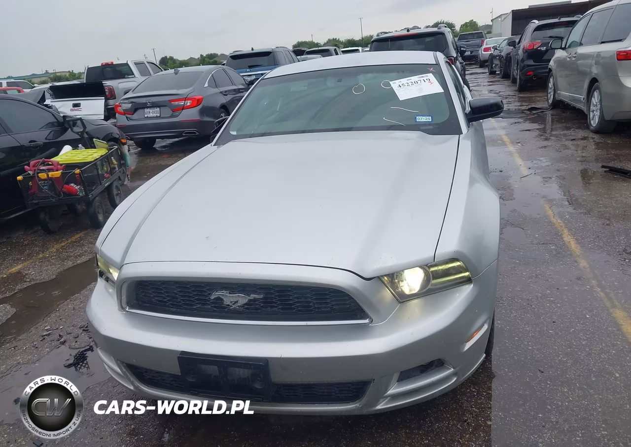 2014 Ford Mustang V6 VIN:1ZVBP8AM2E5226407 - 12