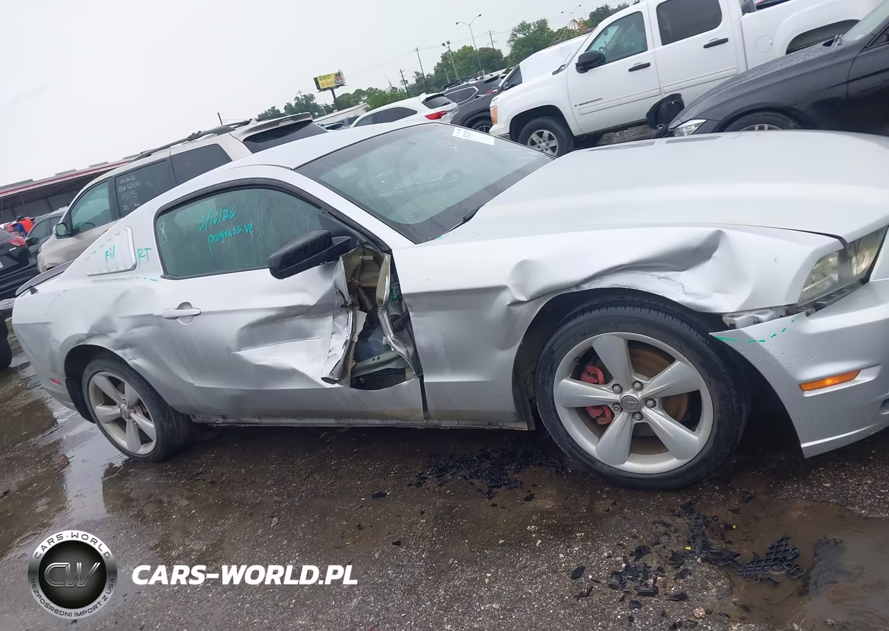 2014 Ford Mustang V6 VIN:1ZVBP8AM2E5226407 - 13