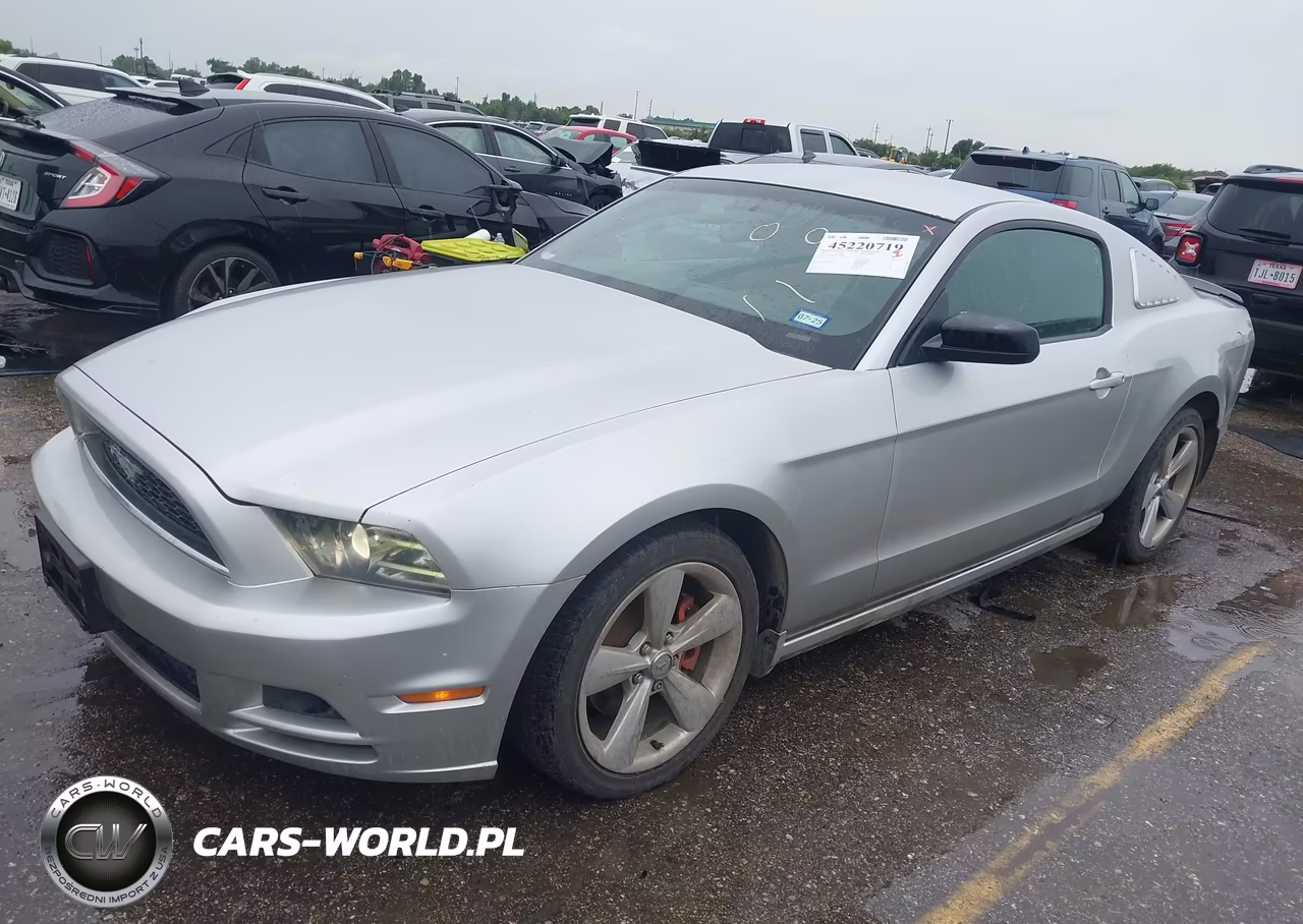 2014 Ford Mustang V6 VIN:1ZVBP8AM2E5226407 - 2