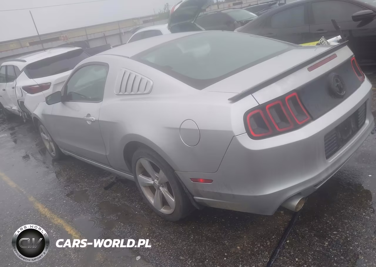 2014 Ford Mustang V6 VIN:1ZVBP8AM2E5226407 - 3