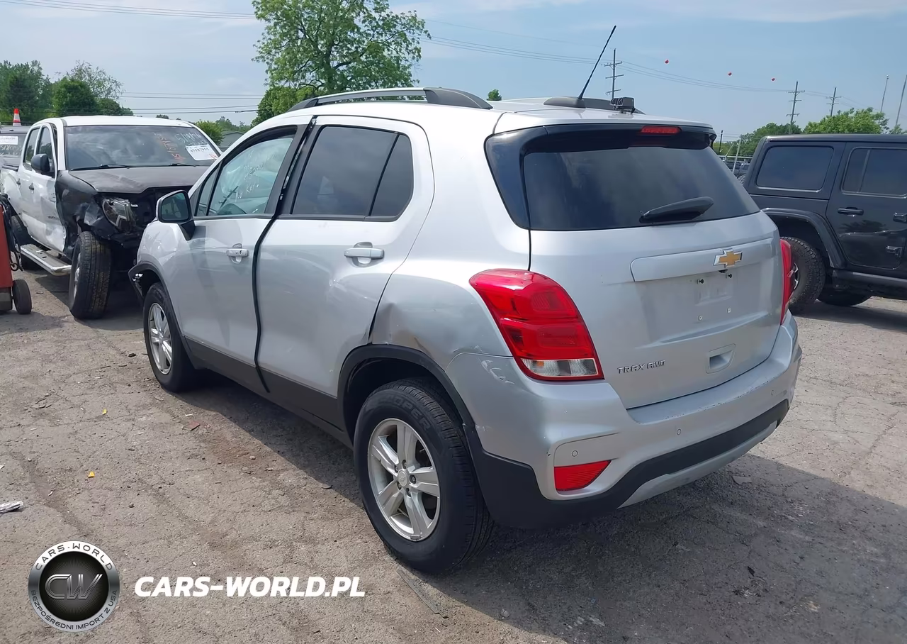 2021 Chevrolet Trax Awd Lt VIN:KL7CJPSB2MB358855 - 3